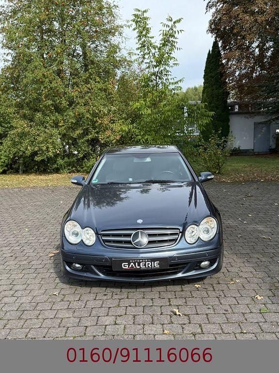 Blau Gebraucht 2006 Mercedes CLK350 Elegance Coupé | 3.900 € (Superpreis) - Bild 1/4