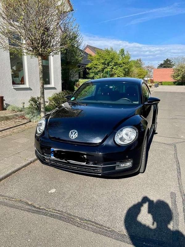 Schwarz Gebraucht 2012 VW Beetle Design Kleinwagen | 7.900 € (Guter Preis) - Bild 1/4
