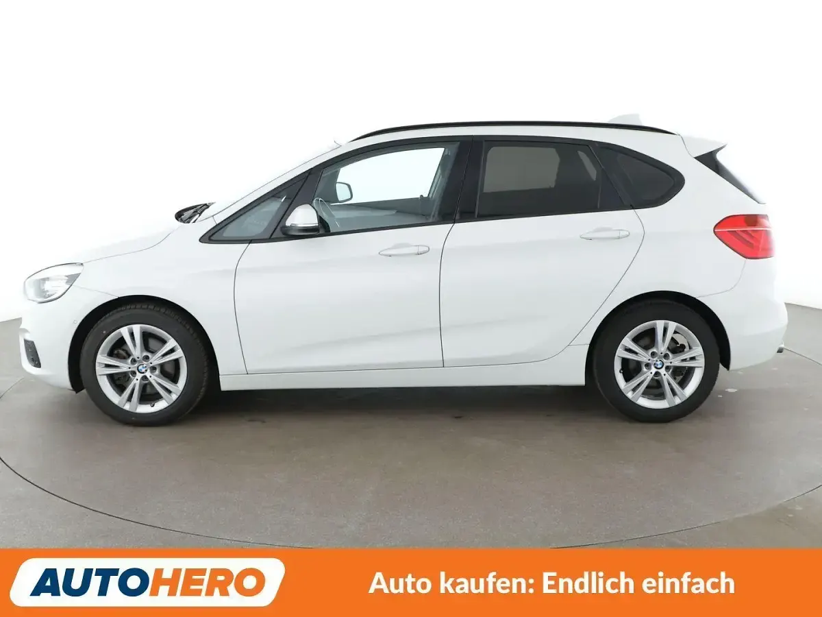 Gebraucht BMW 220 Active Tourer Advantage 192 PS (141 kW) 2017 Weiß Van / Kleinbus