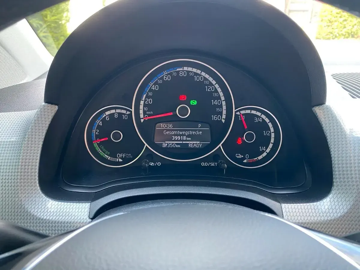 Gebraucht VW e-up! Style 61 kW (83 PS) 2022 Grau Kleinwagen