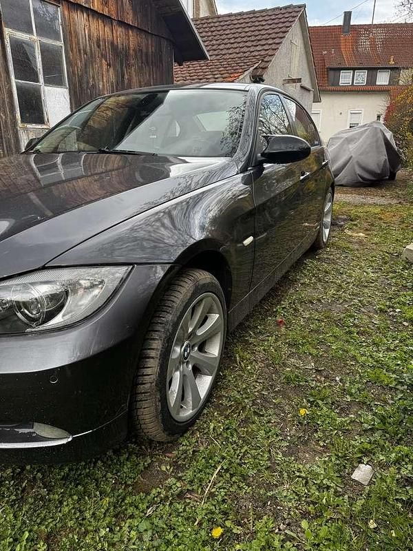 Gebraucht BMW 320 163 PS (119 kW) 2005 Limousine