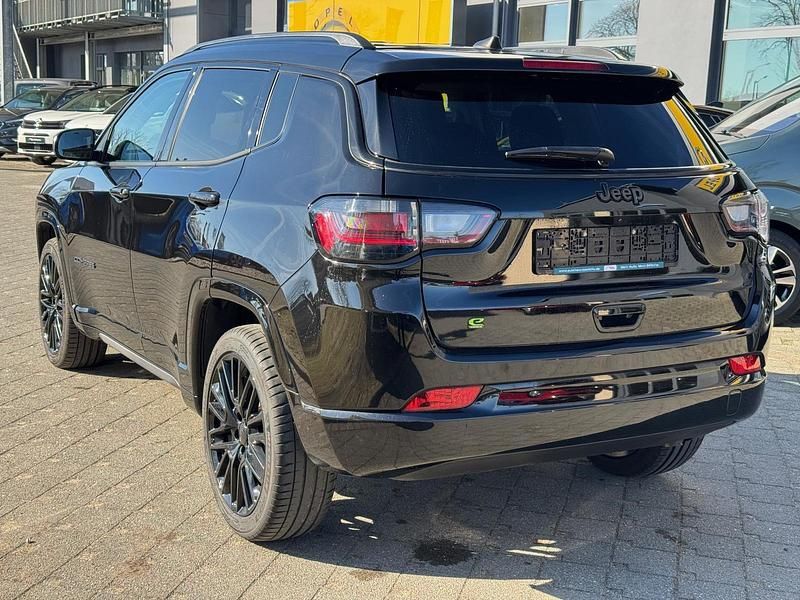 Gebraucht Jeep Compass 131 PS (96 kW) 2023 Andere farbe SUV