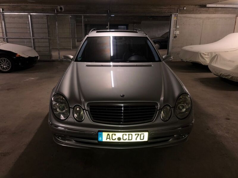 Silber Gebraucht 2003 Mercedes E240 Avantgarde Kombi | 4.900 € (Teuer) - Bild 1/4