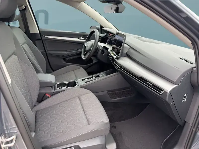 Neu VW Golf VIII 116 PS (85 kW) 2026 Grau Kleinwagen