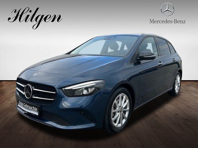 Blau Gebraucht 2022 Mercedes B200 Progressive Van / Kleinbus | 30.850 € (Teuer) - Bild 1/4