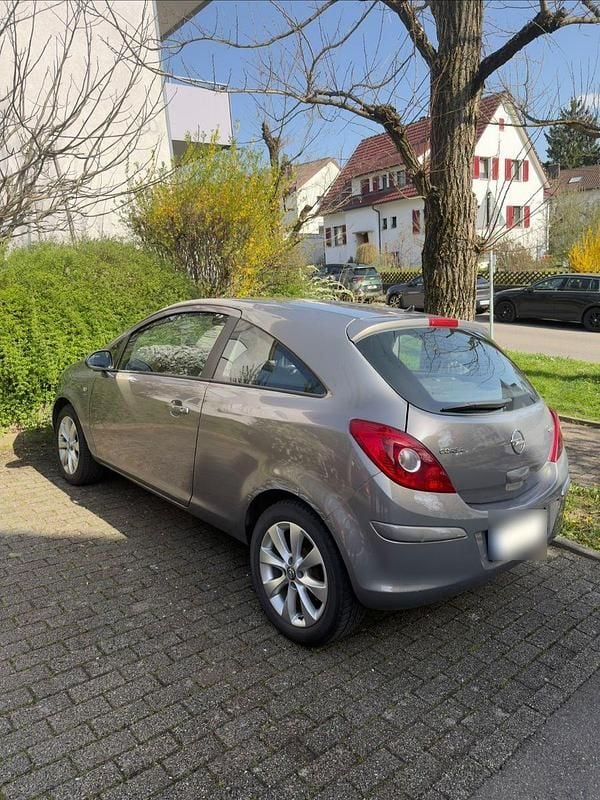 Second-hand Opel Corsa Active 69 CP (50 kW) 2013 Maro Hatchback