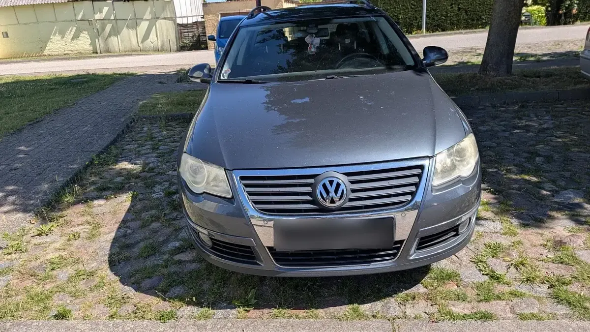Gebraucht VW Passat 116 PS (85 kW) 2008 Blau Kombi