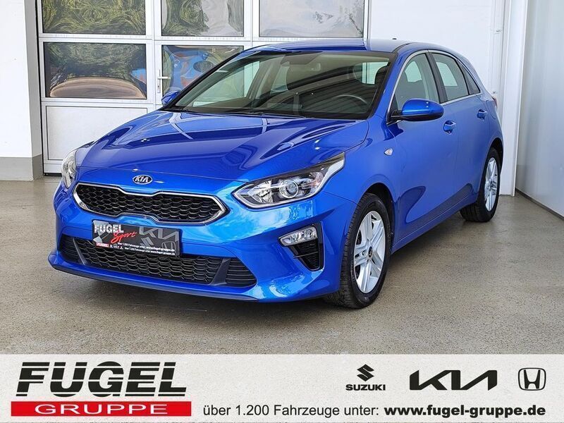 (b3l) blue flame met. Gebraucht 2021 Kia Ceed Limousine | 15.898 € (Fairer Preis) - Bild 1/4