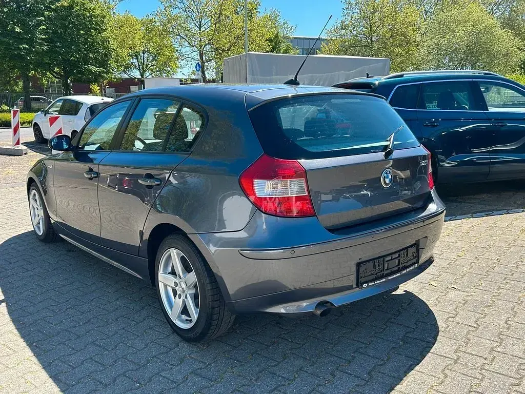 Gebraucht BMW 120 Sport Line 150 PS (110 kW) 2004 Grau Kleinwagen