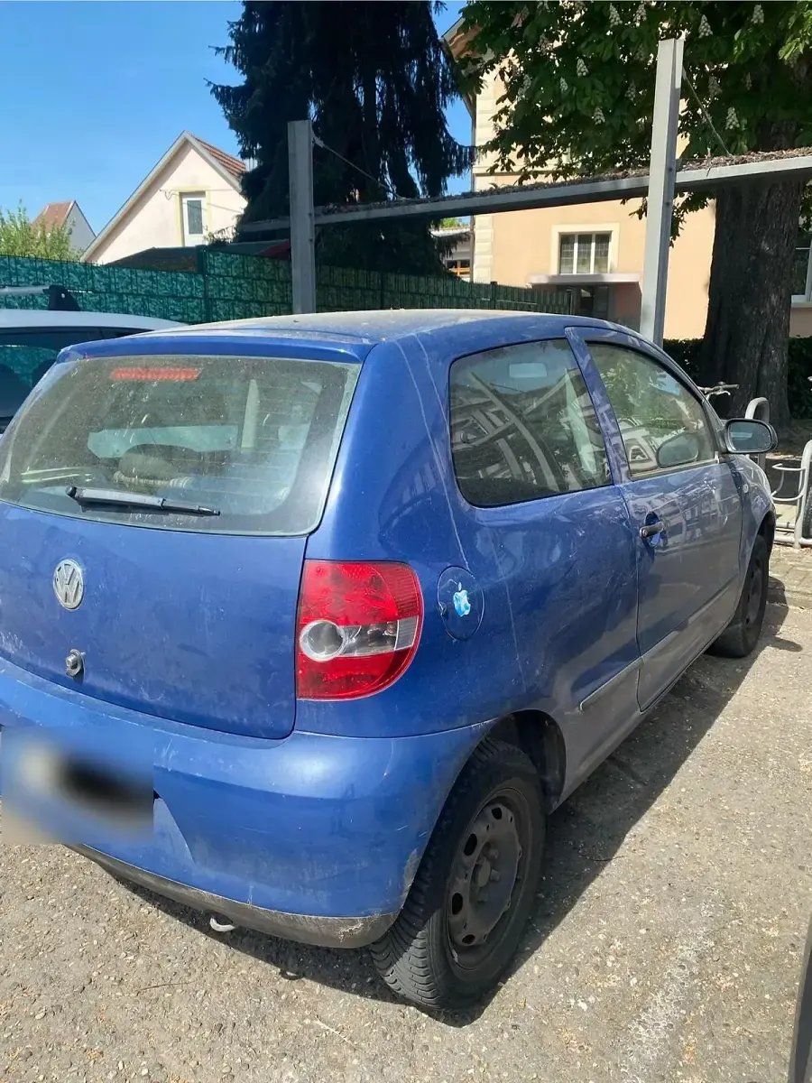 Usata VW Fox 54 CV (39 kW) 2005 Blu Utilitaria