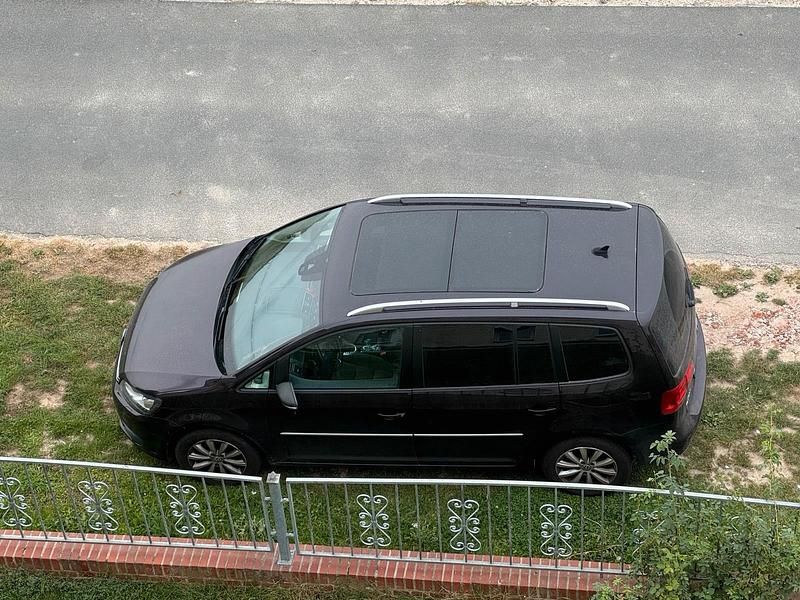 Violet Gebraucht 2013 VW Touran Van / Kleinbus | 5.000 € (Superpreis) - Bild 1/4