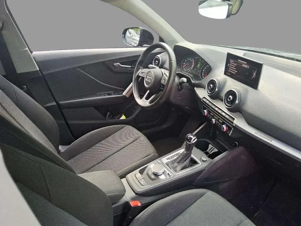 Gebraucht Audi Q2 Advanced 150 PS (110 kW) 2022 Schwarz SUV