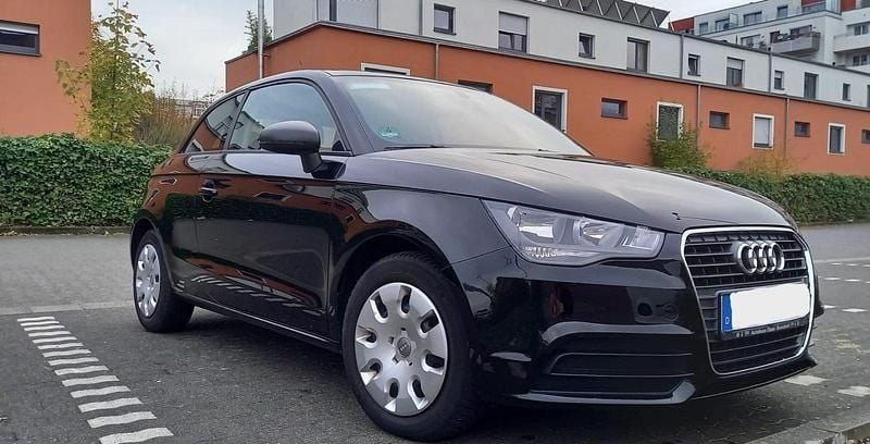 Schwarz Gebraucht 2012 Audi A1 Attraction Kleinwagen | 6.700 € (Guter Preis) - Bild 1/4