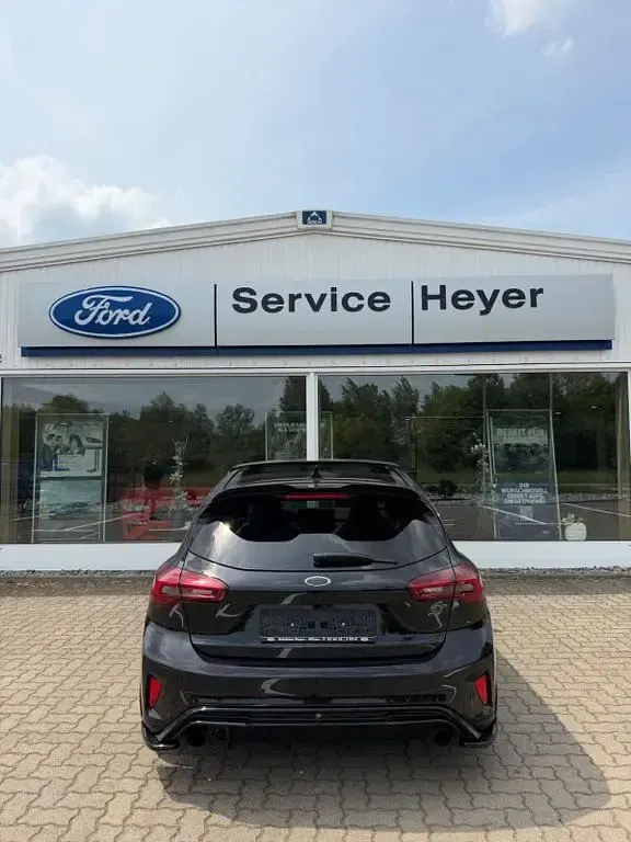 Gebraucht Ford Focus ST 280 PS (205 kW) 2022 Schwarz Limousine