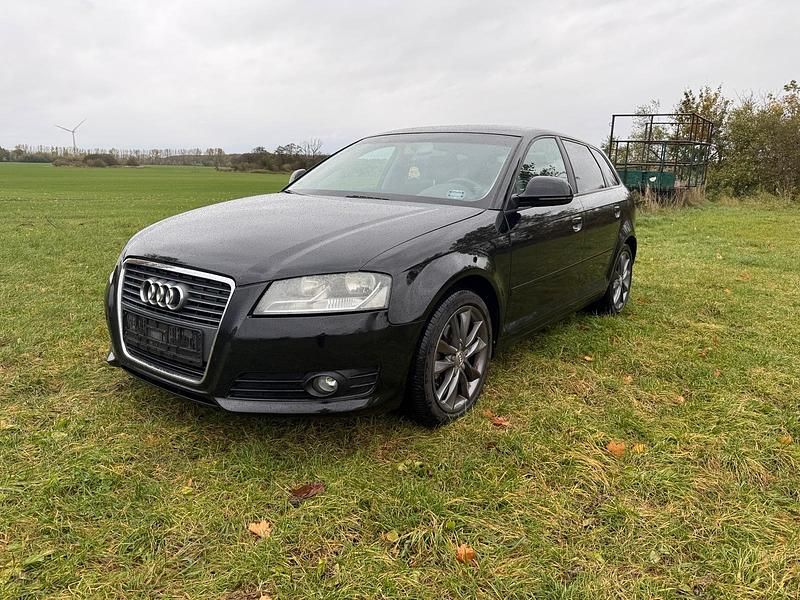 Schwarz Gebraucht 2009 Audi A3 Kombi | 5.900 € (Fairer Preis) - Bild 1/4