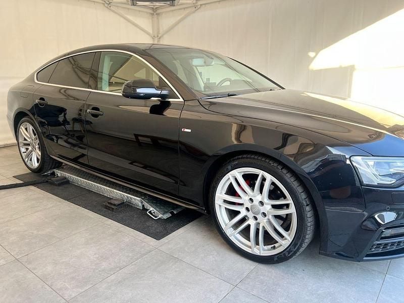 Gebraucht Audi A5 Sportback Business 190 PS (139 kW) 2015 Schwarz Kleinwagen