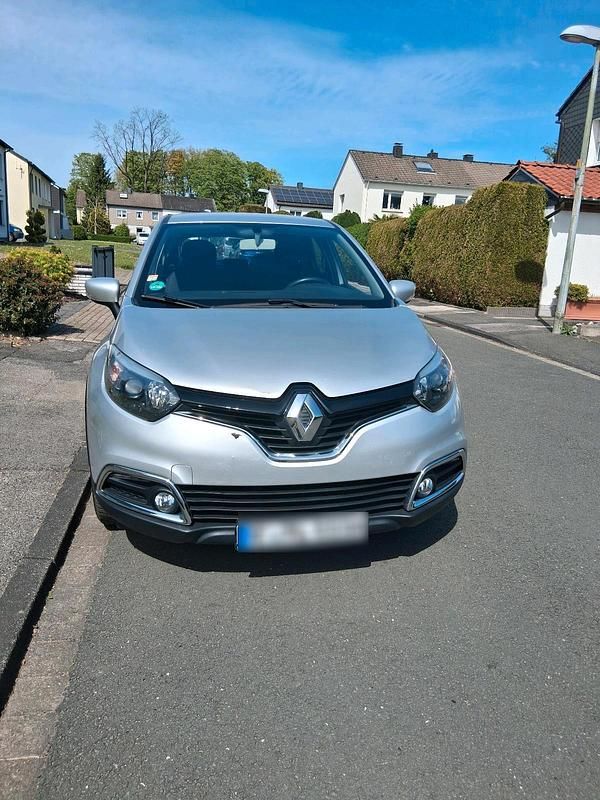 Usata Renault Captur 90 CV (66 kW) 2015 Argento SUV
