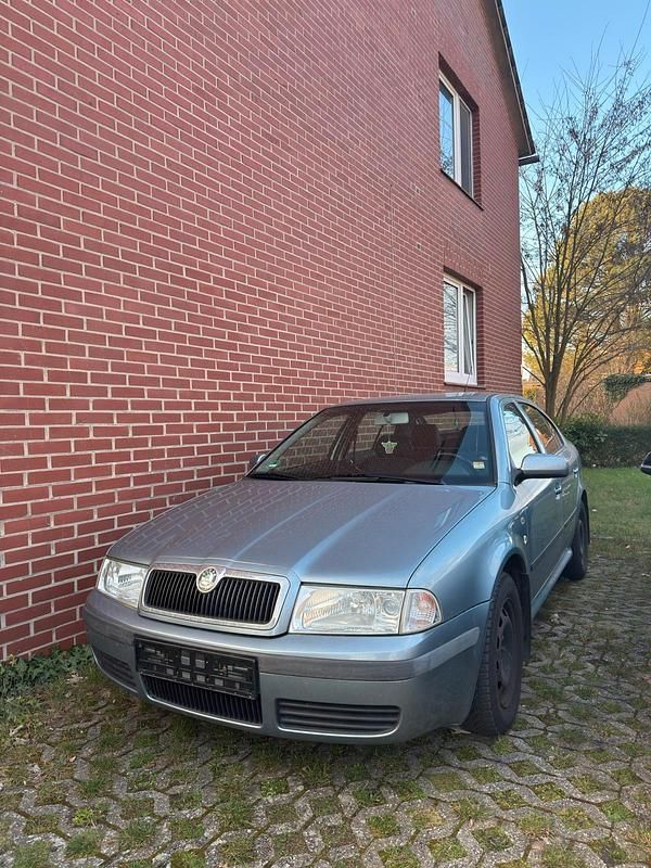 Gebraucht Skoda Octavia 116 PS (85 kW) 2001 Silber Limousine
