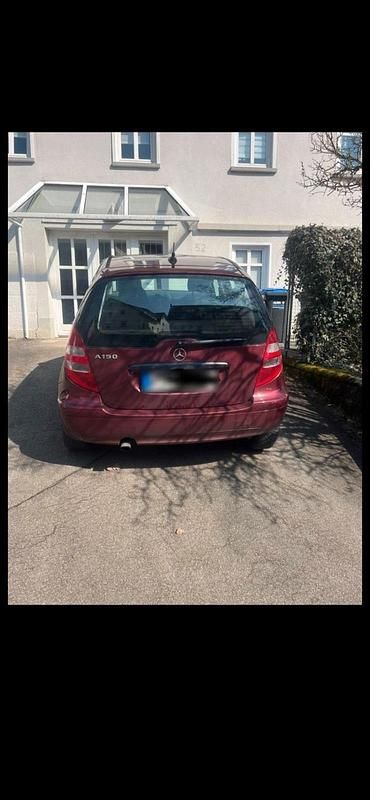 Second-hand Mercedes A150 90 CP (66 kW) 2004 Roșu Berlinǎ