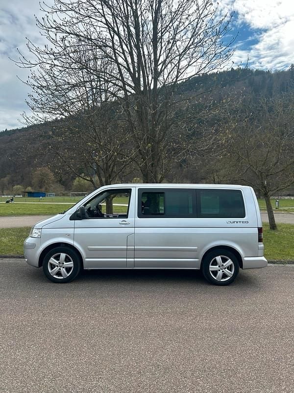 Gebraucht VW T5 United 131 PS (96 kW) 2009 Silber Van
