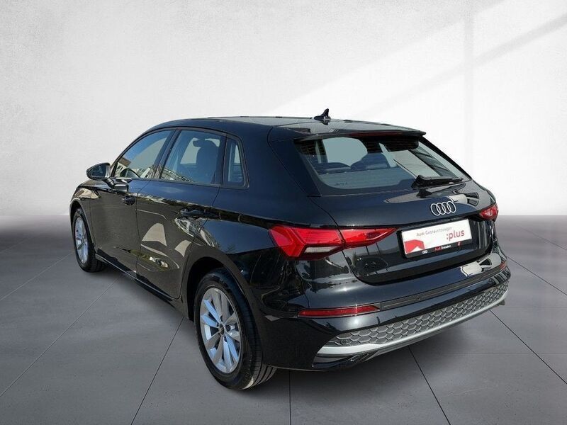 Gebraucht Audi A3 Sportback Performance 150 PS (110 kW) 2025 Schwarz Kleinwagen