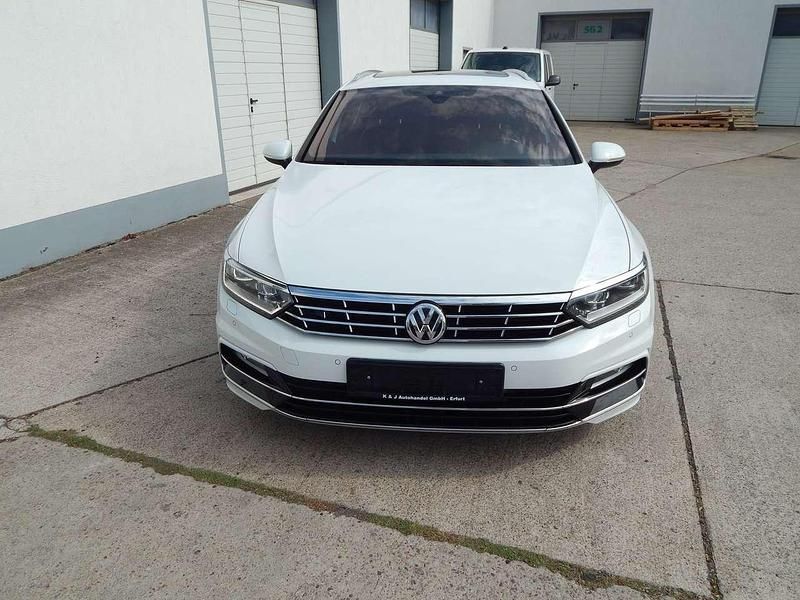 Gebraucht VW Passat Highline 190 PS (139 kW) 2016 Pure white Kombi