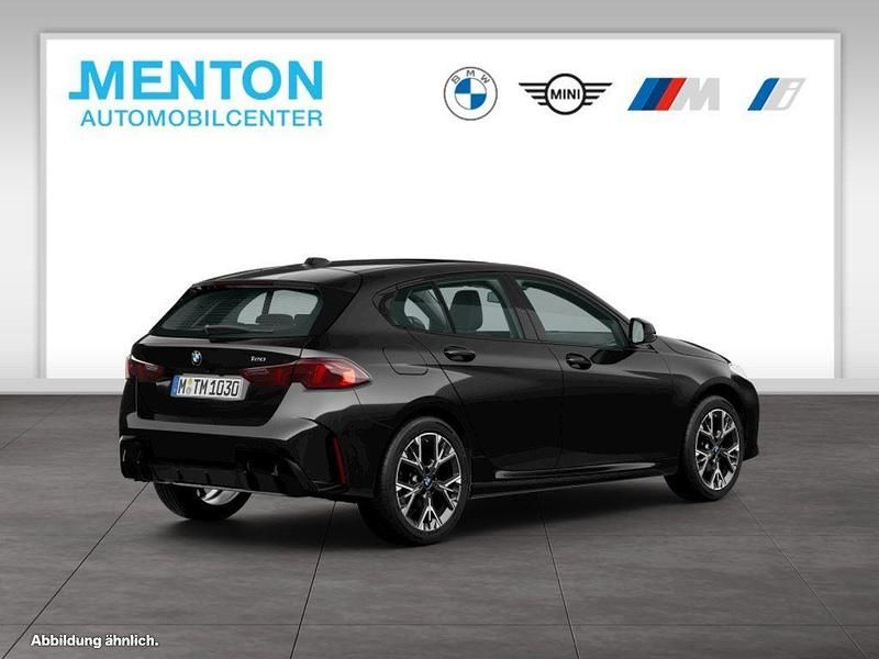 Neu BMW 120 Performance 170 PS (125 kW) 2026 Schwarz Kleinwagen