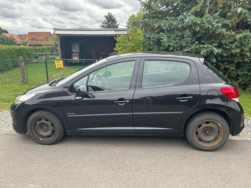 Gebraucht Peugeot 207 Urban Move 73 PS (53 kW) 2010 Schwarz Kombi