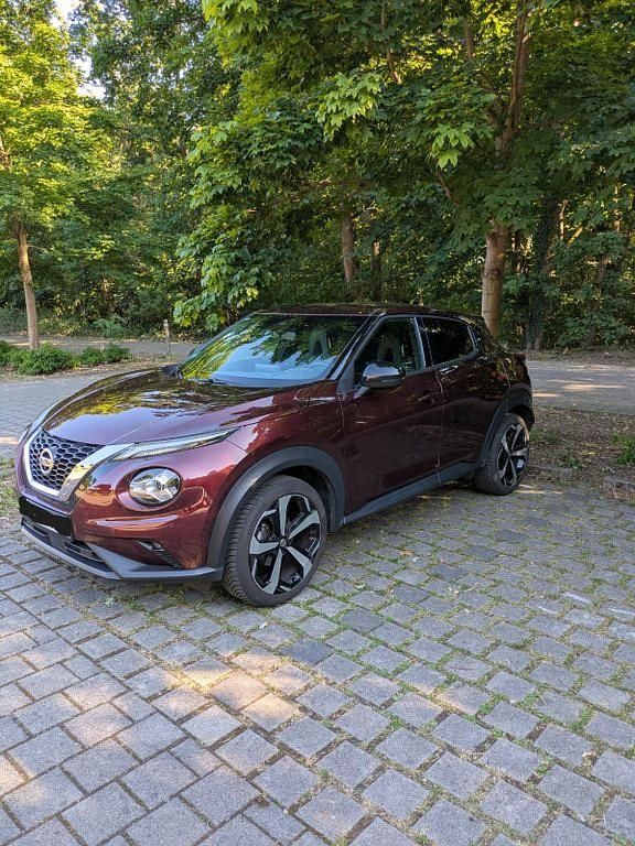 Rot Gebraucht 2022 Nissan Juke Tekna SUV | 16.500 € (Guter Preis) - Bild 1/4