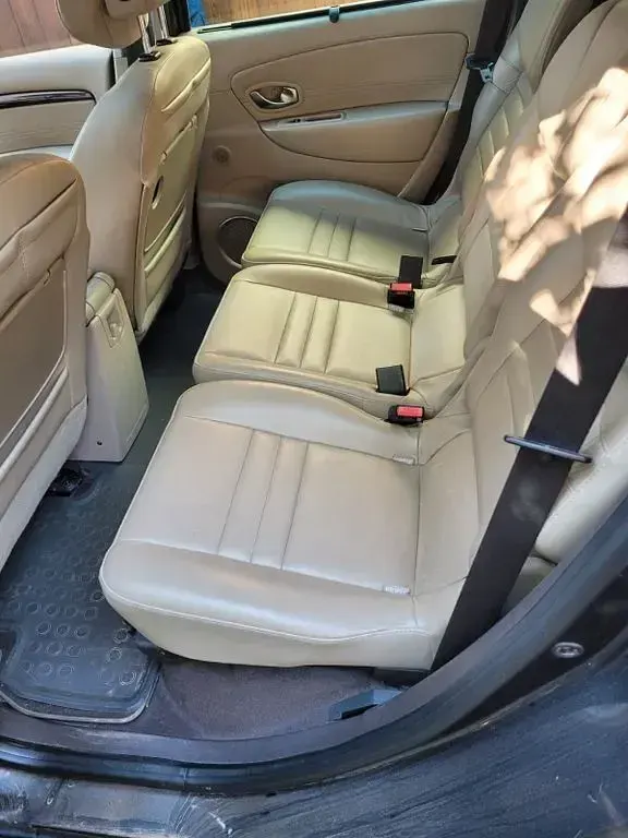 Gebraucht Renault Grand Scénic III Luxe 131 PS (96 kW) 2011 Van / Kleinbus