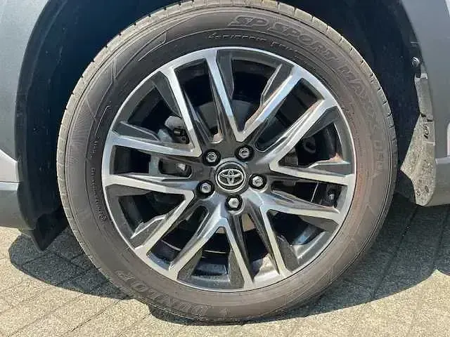 Gebraucht Toyota Corolla Cross 179 PS (131 kW) 2025 Grau SUV