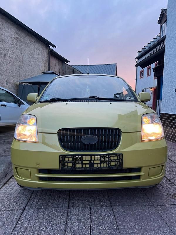 Gelb Gebraucht 2006 Kia Picanto Kleinwagen | 849 € (Guter Preis) - Bild 1/4