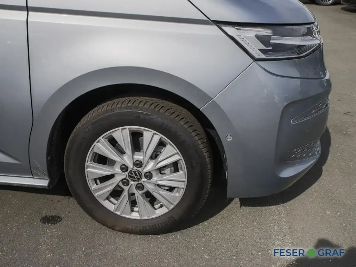 Używany VW Multivan Life 150 KM (110 kW) 2024 Srebrny Minivan