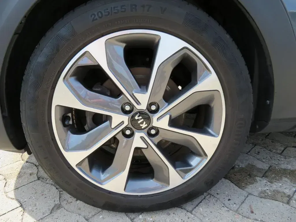 Gebraucht Kia Stonic Spirit 120 PS (88 kW) 2021 Grau SUV