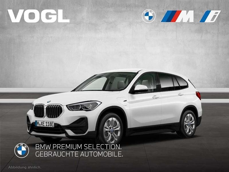 Alpinweiß uni Gebraucht 2022 BMW X1 SUV | 25.880 € (Fairer Preis) - Bild 1/4