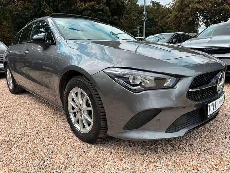 Gebraucht Mercedes CLA200 163 PS (119 kW) 2022 Grau Kombi