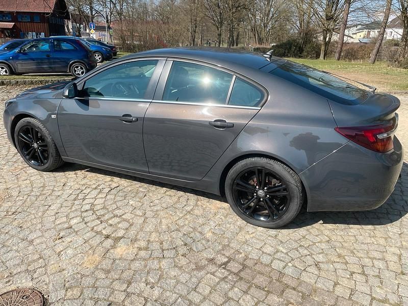 Gebraucht Opel Insignia 170 PS (125 kW) 2014 Grau Limousine