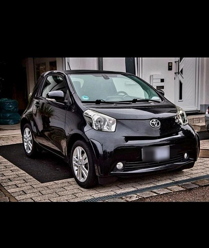 Gebraucht Toyota iQ 98 PS (72 kW) 2009 Schwarz Kleinwagen