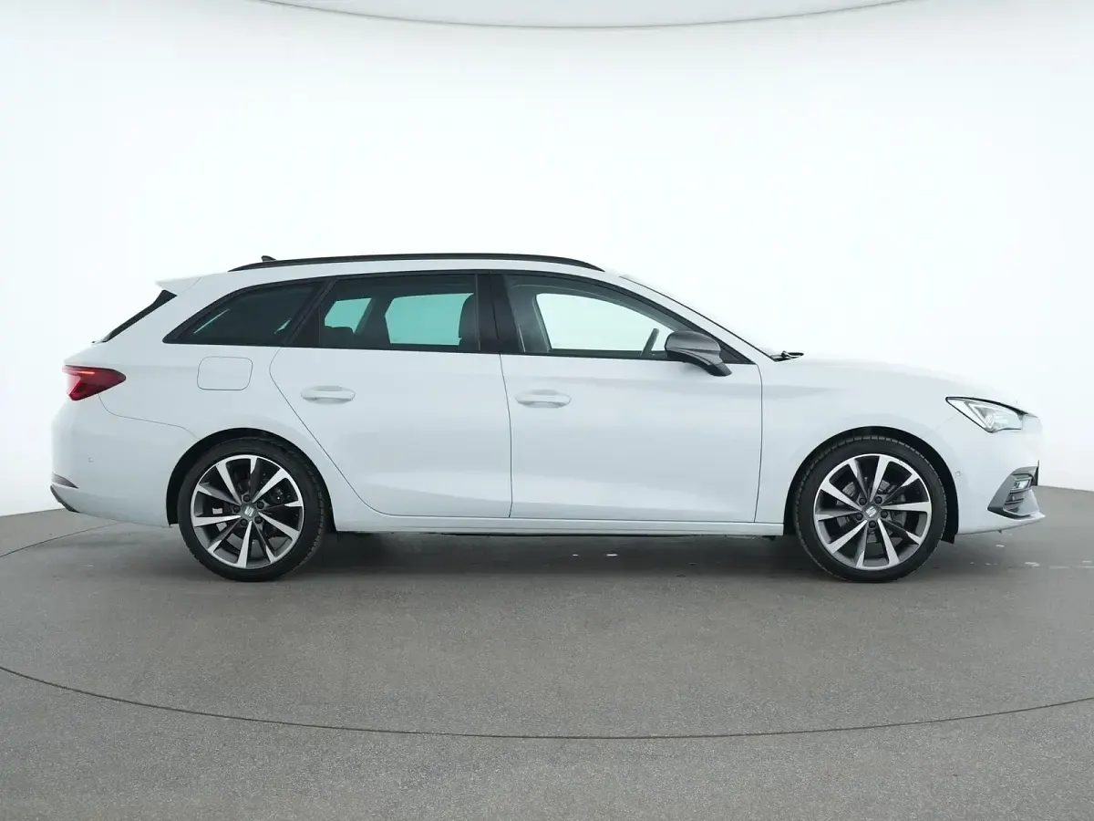Gebraucht Seat Leon Business 150 PS (110 kW) 2024 Weiß Kombi