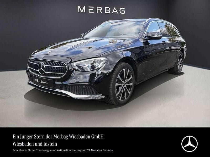 Gebraucht Mercedes E300 Avantgarde 320 PS (235 kW) 2022 Schwarz Kombi
