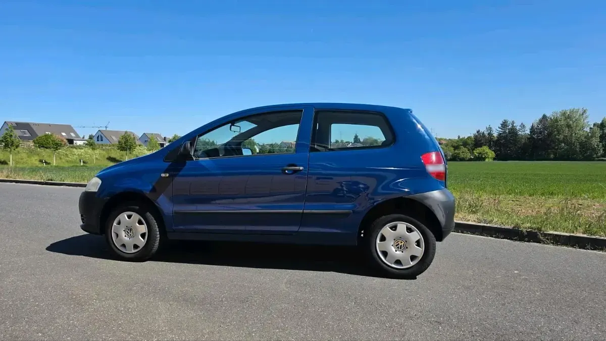 Gebraucht VW Fox 55 PS (40 kW) 2006 Blau Kleinwagen