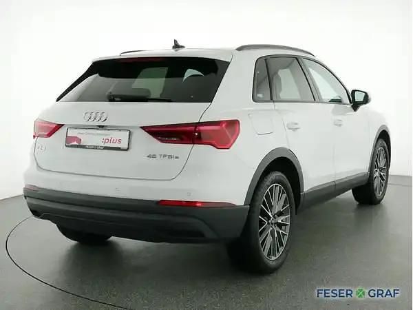 Gebraucht Audi Q3 Ambiente 245 PS (180 kW) 2022 Gletscherweiß SUV