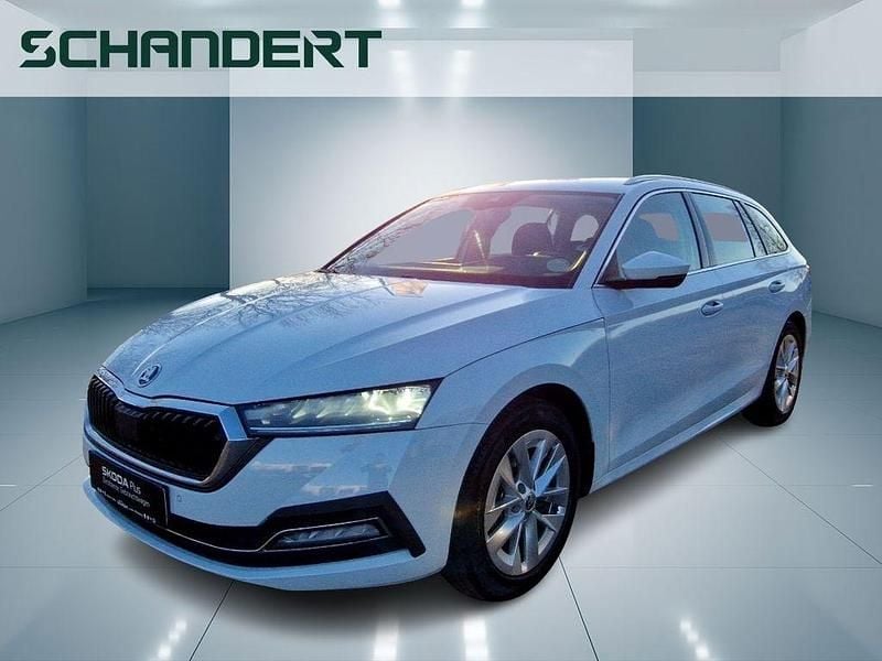Moonweiss metallic Gebraucht 2020 Skoda Octavia Style Kombi | 21.850 € (Fairer Preis) - Bild 1/4