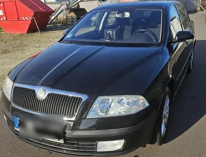 Schwarz Gebraucht 2008 Skoda Octavia Limousine | 2.000 € (Guter Preis) - Bild 1/4