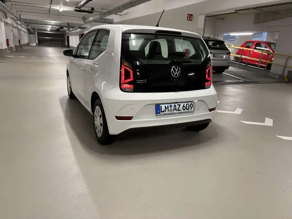 Gebraucht VW up! 65 PS (47 kW) 2021 Weiß Kleinwagen
