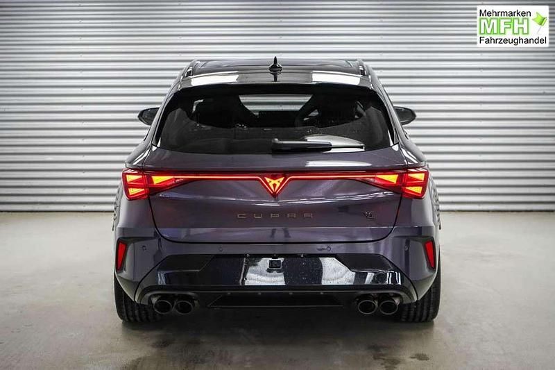 Neu Cupra Leon VZ 333 PS (244 kW) 2025 Dark void metallic (q5) Kombi