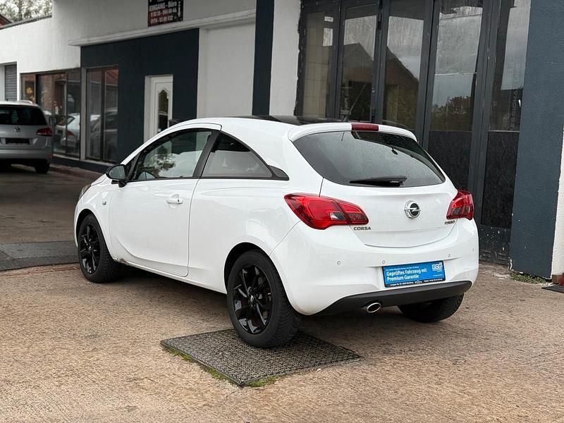 Gebraucht Opel Corsa 101 PS (74 kW) 2015 Weiß Kleinwagen