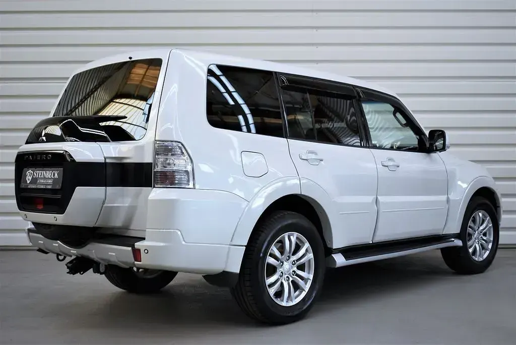 Gebraucht Mitsubishi Pajero 190 PS (139 kW) 2016 Weiß SUV