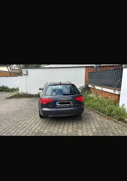 Gebraucht Audi A4 140 PS (102 kW) 2007 Grau Limousine