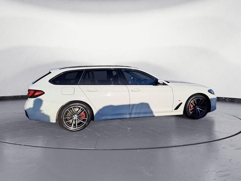Gebraucht BMW 540 M Sport 340 PS (250 kW) 2022 Weiß Kombi